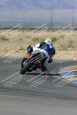 media/Feb-03-2024-SoCal Trackdays (Sat) [[767c60a41c]]/2-Turn 11 (10am)/